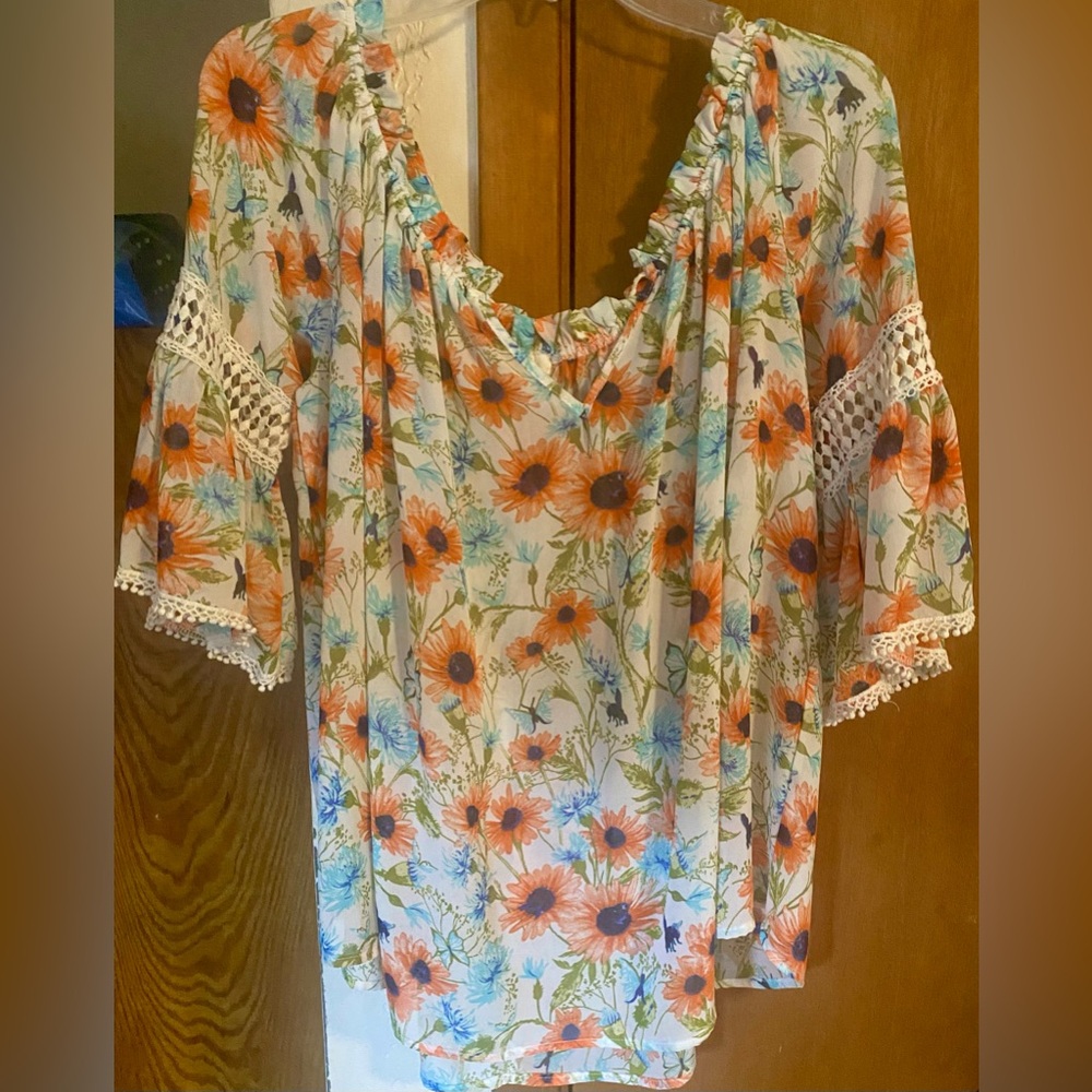 Easel Los Angeles EUC 23”PTP boho floral print 3/4 sleeves lace trim tassel tie - Picture 4 of 7